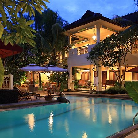 Hotel Indah Palace Jogyakarta Zewnętrze zdjęcie