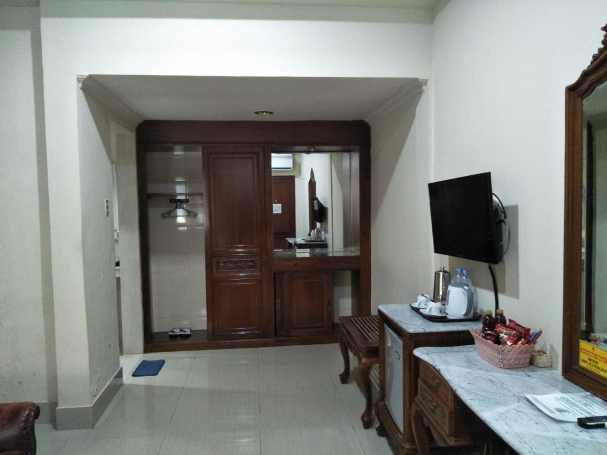 Hotel Indah Palace Jogyakarta Zewnętrze zdjęcie