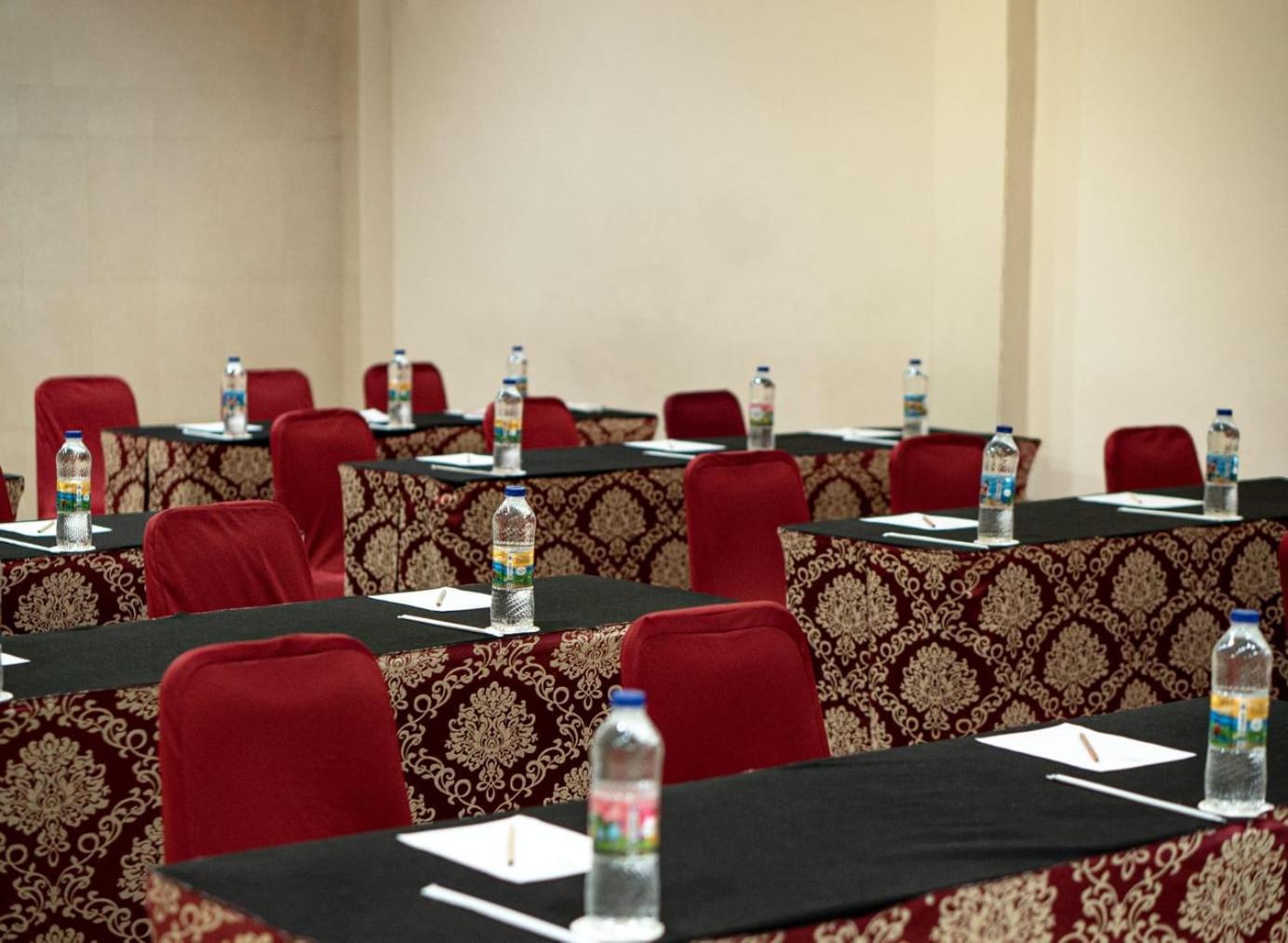 Hotel Indah Palace Jogyakarta Zewnętrze zdjęcie