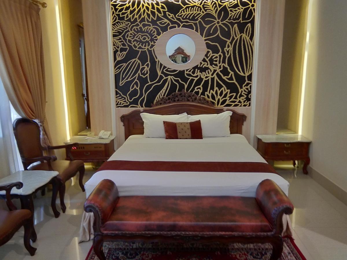 Hotel Indah Palace Jogyakarta Zewnętrze zdjęcie