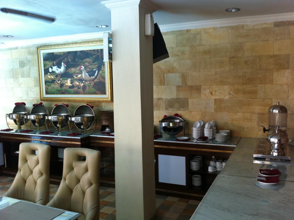 Hotel Indah Palace Jogyakarta Zewnętrze zdjęcie