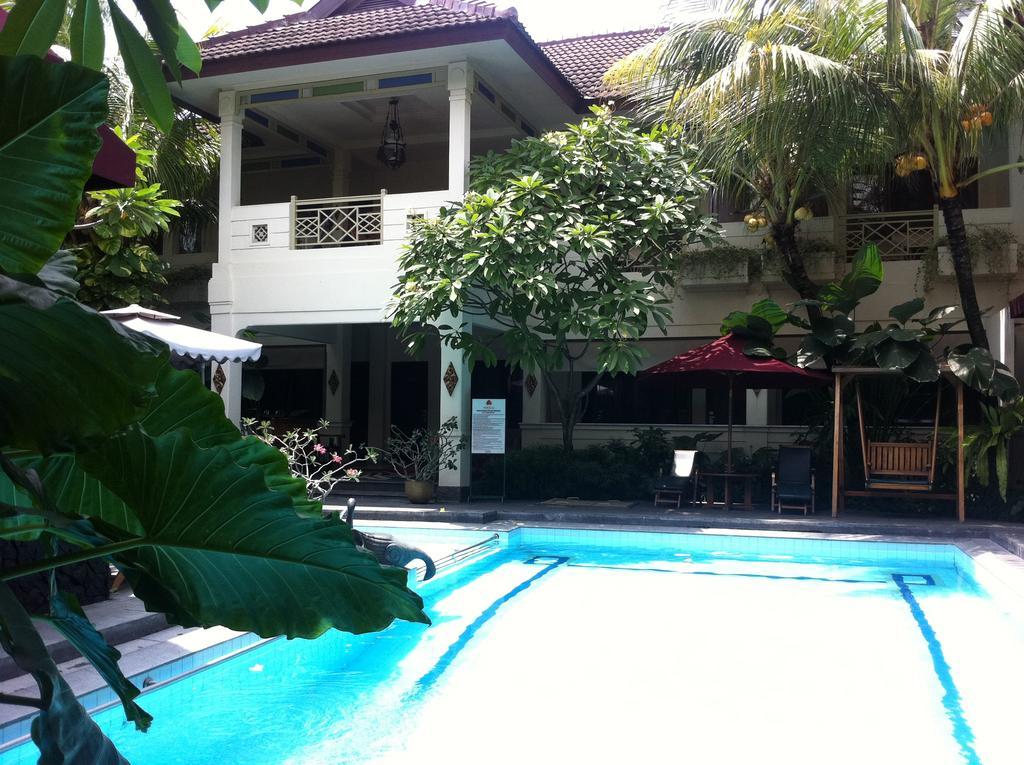 Hotel Indah Palace Jogyakarta Zewnętrze zdjęcie