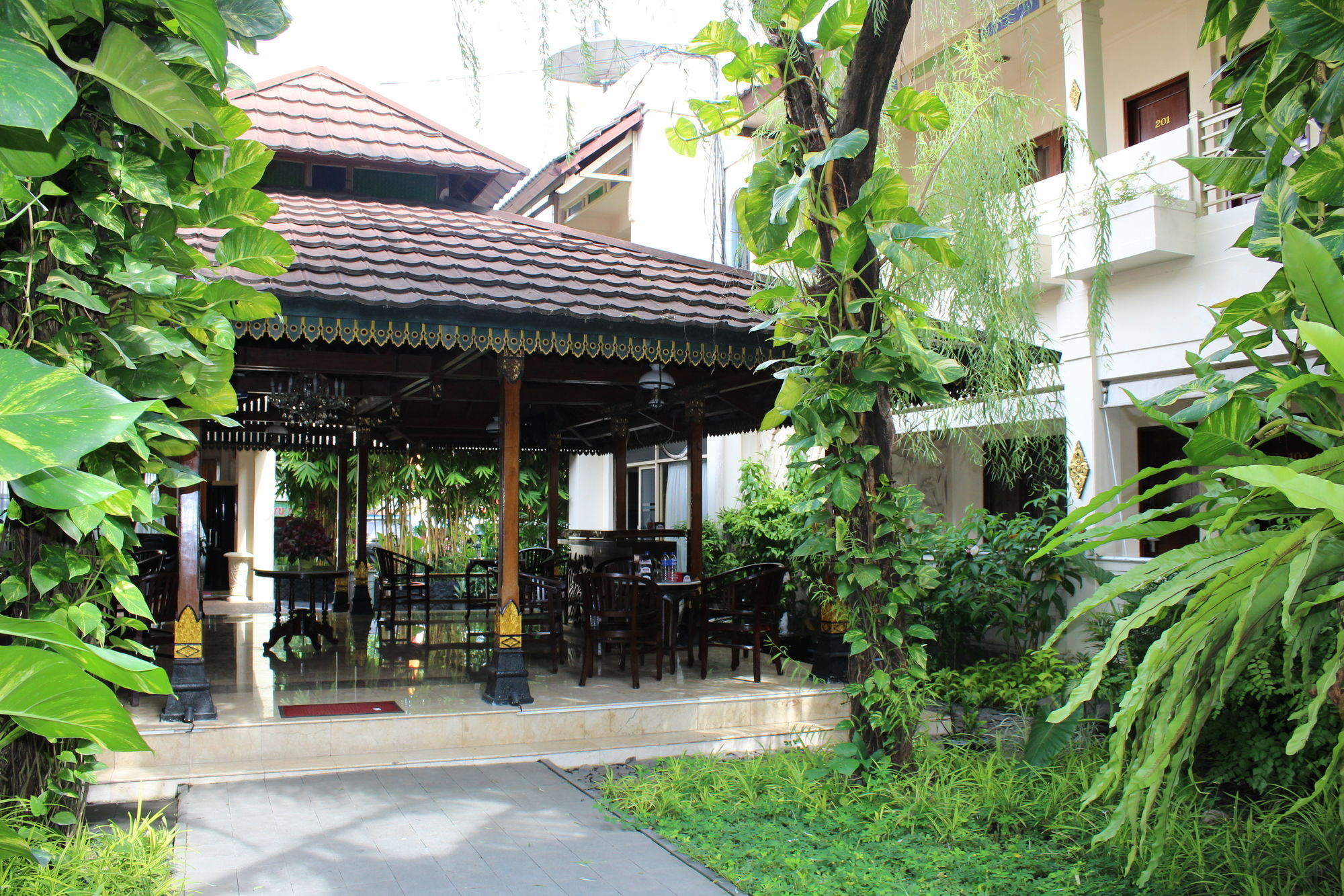 Hotel Indah Palace Jogyakarta Zewnętrze zdjęcie