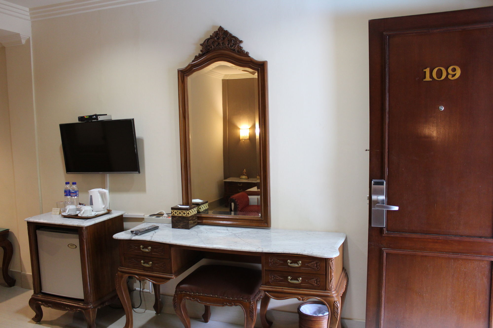 Hotel Indah Palace Jogyakarta Zewnętrze zdjęcie